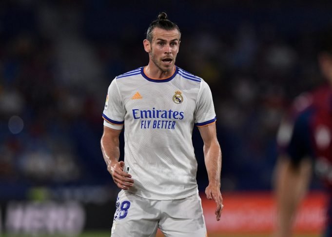 Real Madrid attacker Gareth Bale exchange contract terms with DC United (RM)