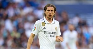Luka Modric growing uncomfortable around his contract situation at Real Madrid