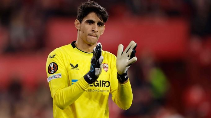 Real Madrid plans to sign Sevilla keeper Yassine Bounou this season after Courtois' injury