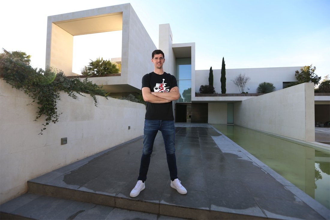 Real Madrid players and their Houses - list with the most expensive Real Madrid players homes!